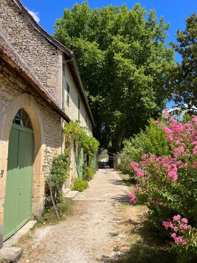 Le Clos Chalmon Chambre D'Hote 몽티냑 외부 사진