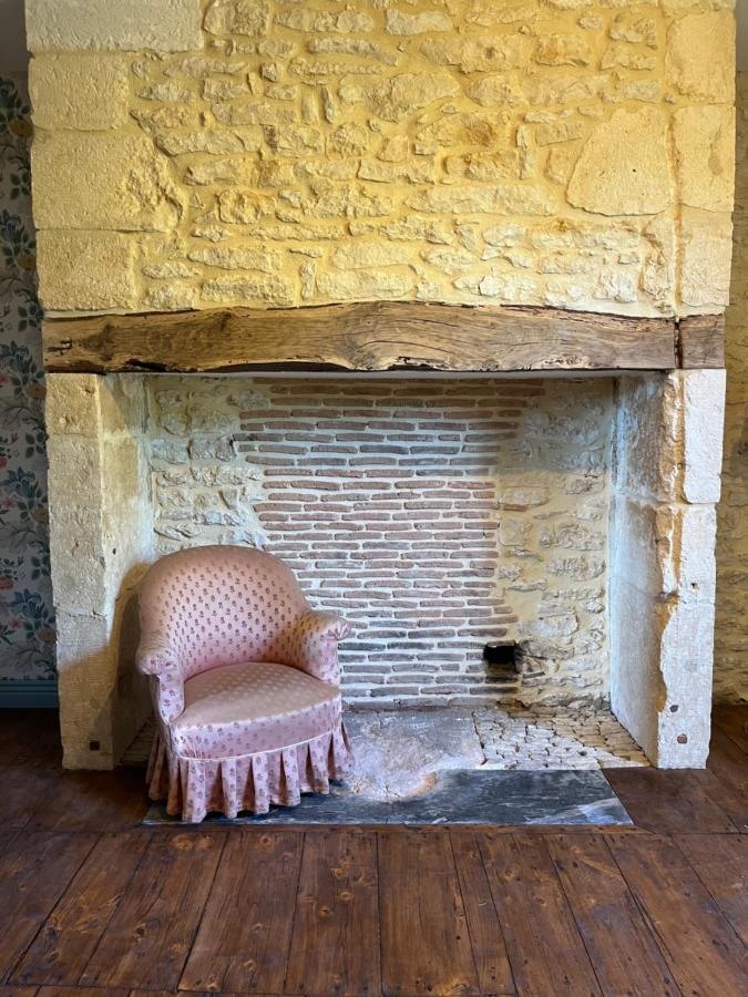 Le Clos Chalmon Chambre D'Hote 몽티냑 외부 사진