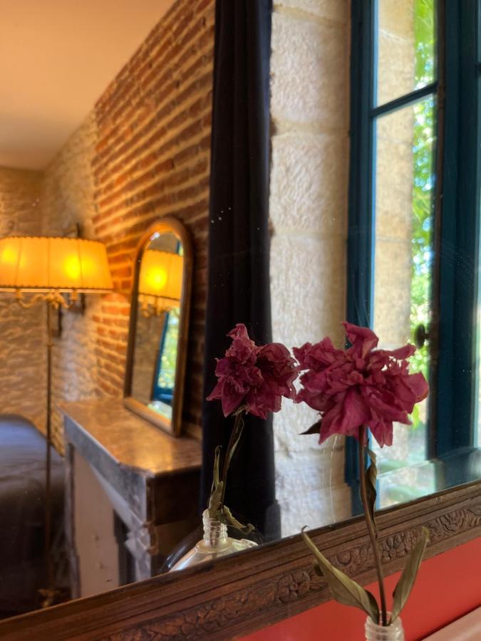 Le Clos Chalmon Chambre D'Hote 몽티냑 외부 사진