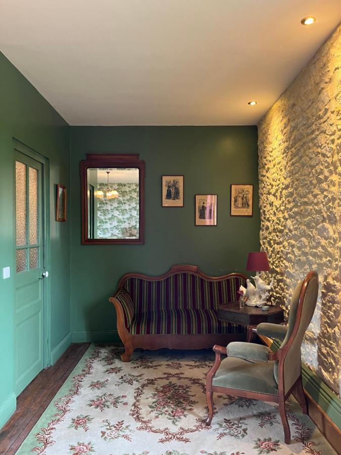 Le Clos Chalmon Chambre D'Hote 몽티냑 외부 사진