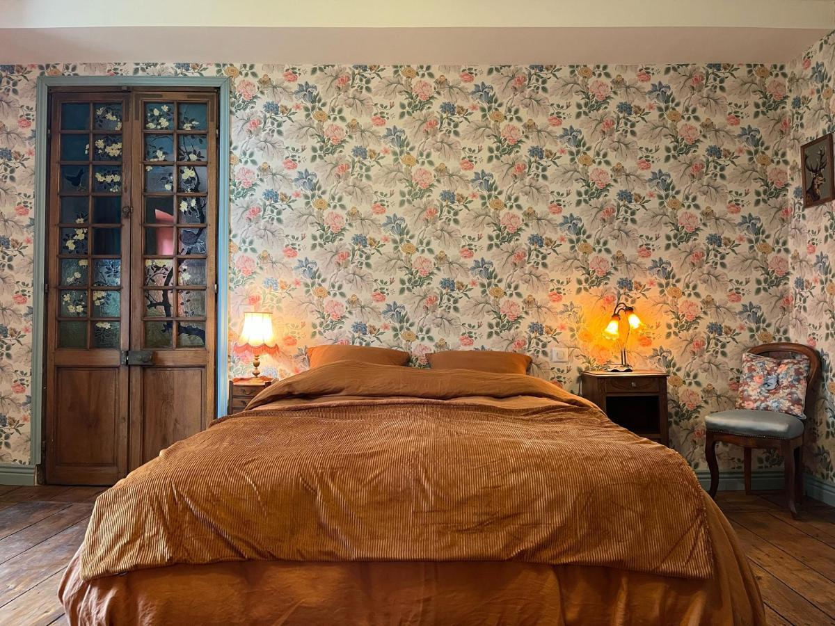 Le Clos Chalmon Chambre D'Hote 몽티냑 외부 사진